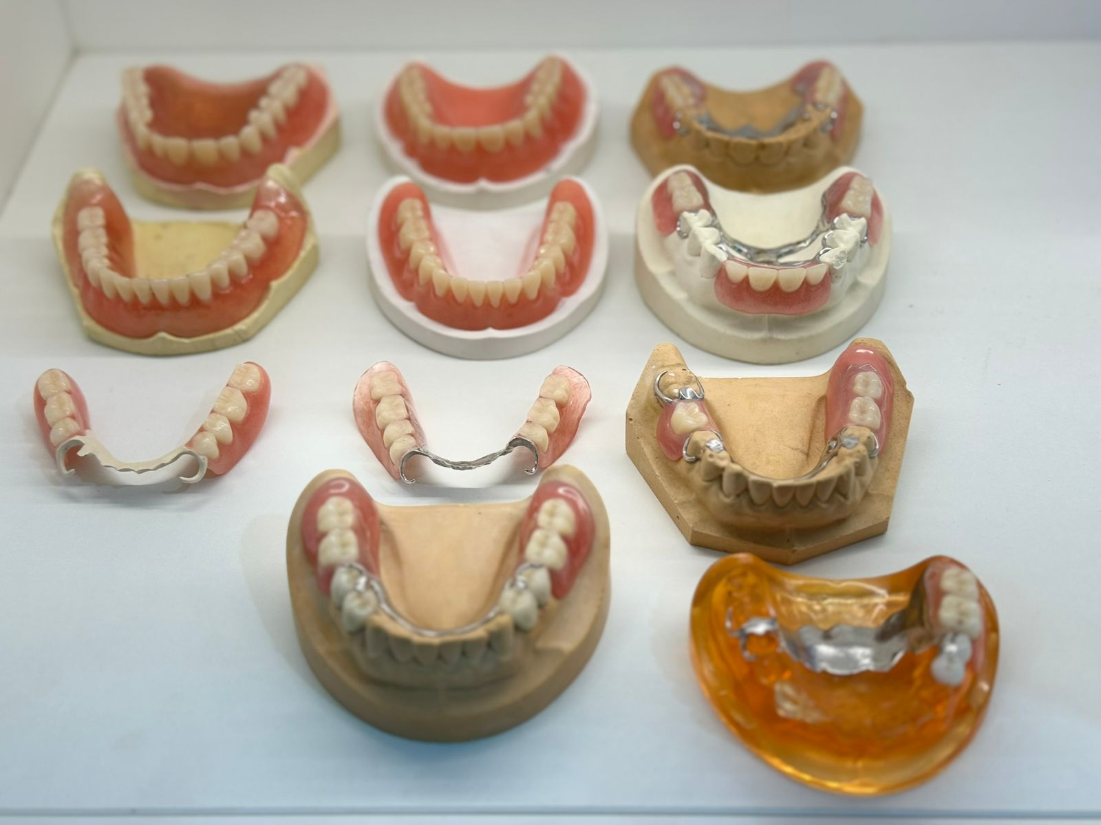 Съемные зубные протезы в Хуньчуне